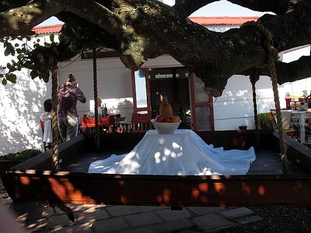 Fruit basket at Dutchies