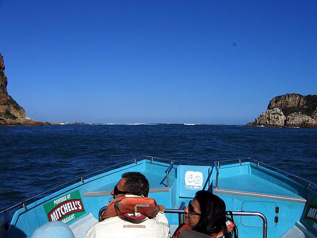 Through the heads in Knysna