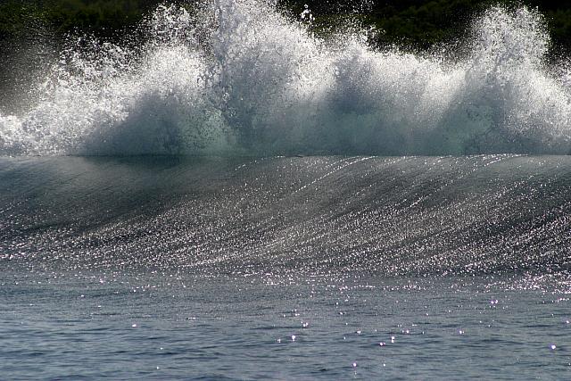 Beautiful waves "from the other side"